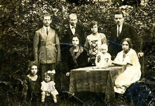 Obraz pod tytułem "Rodzina Muszałowskich w odwiedzinach"